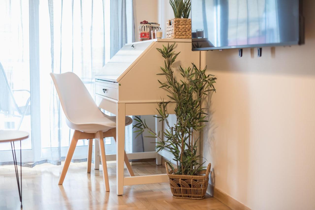 Stylish By Cloudkeys Apartment