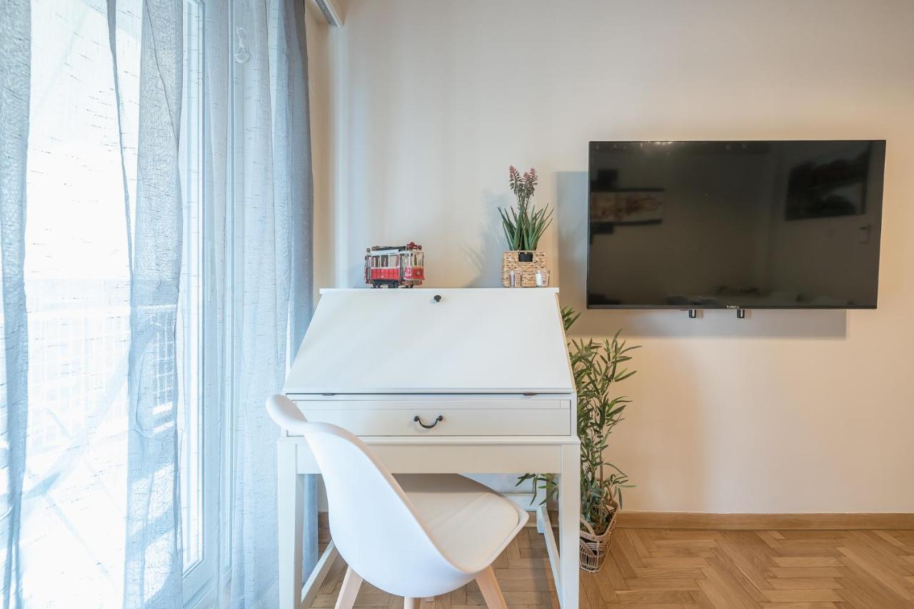 Apartment Stylish By Cloudkeys Athens